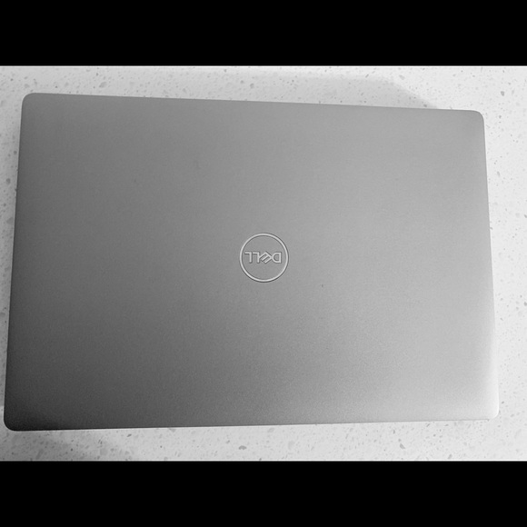 Laptop Dell latitude 5310 like New,with digital print - Picture 11 of 11